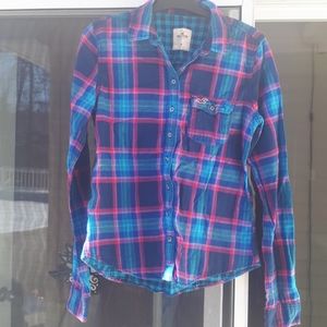HOLLISTER PRETTY PLAID SHIRT